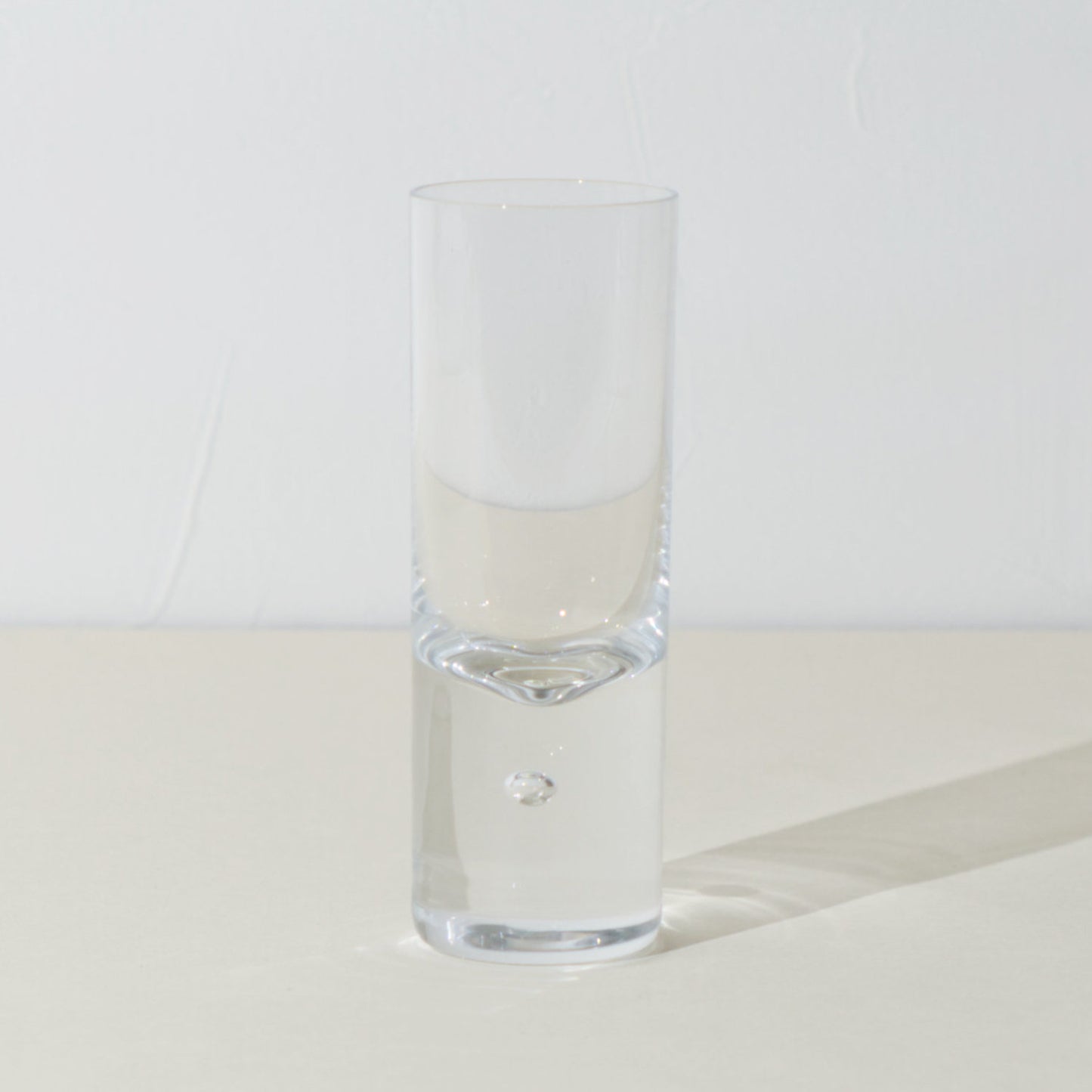 GLASS CUP WITH SMALL BUBBLE