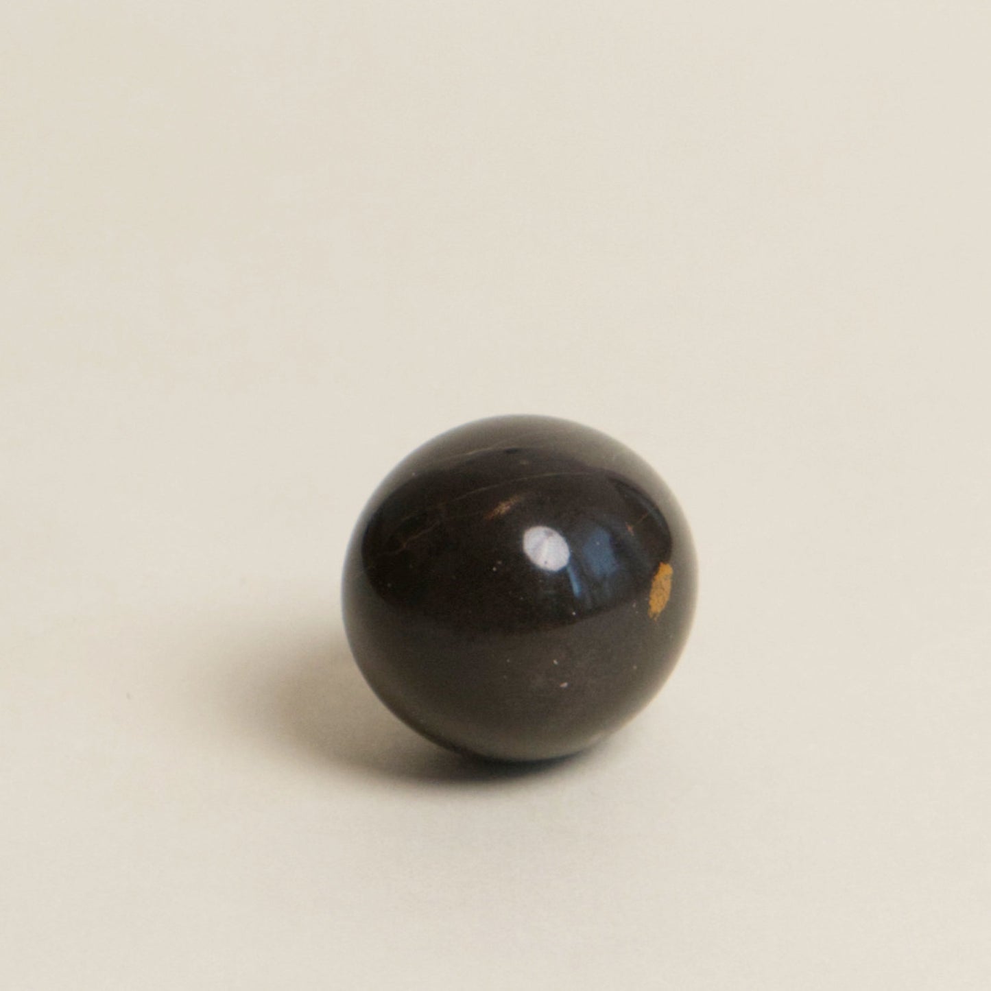EGG OBJECT ONYX BROWN